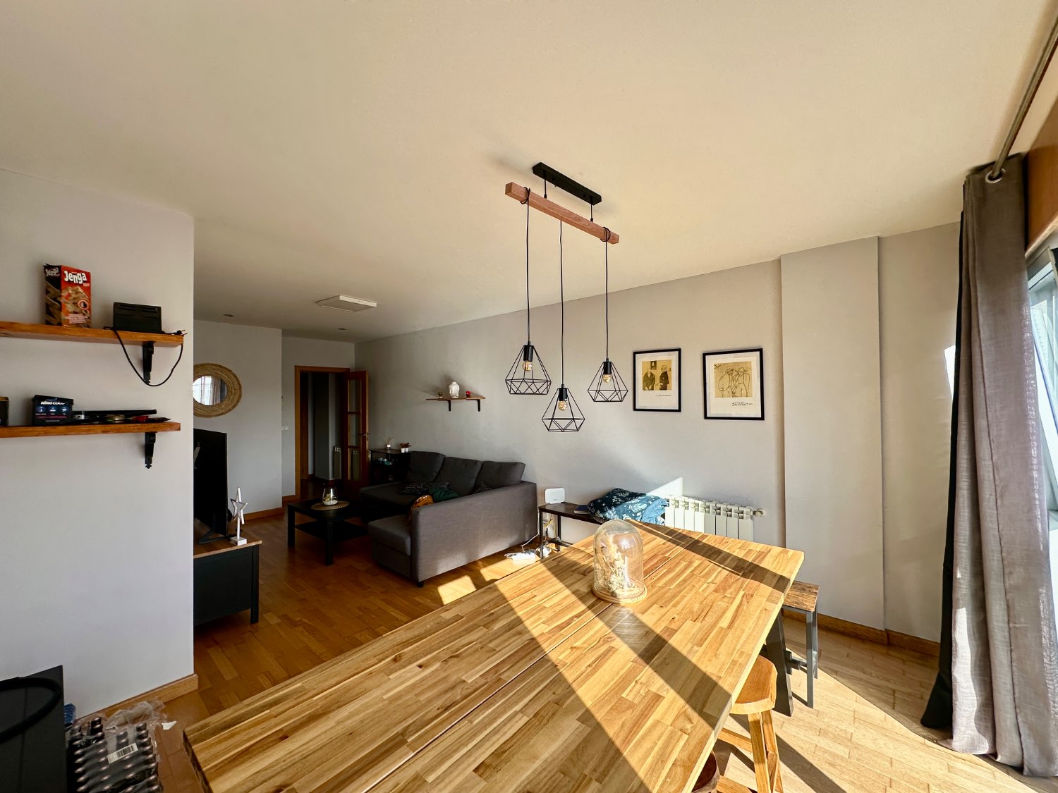 Våning till salu i Narón