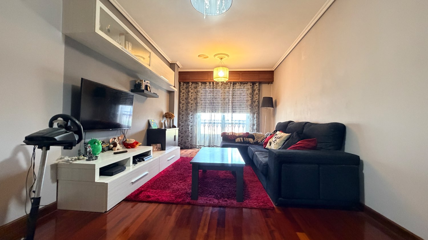 Precioso y amplio piso para entrar a vivir!!!