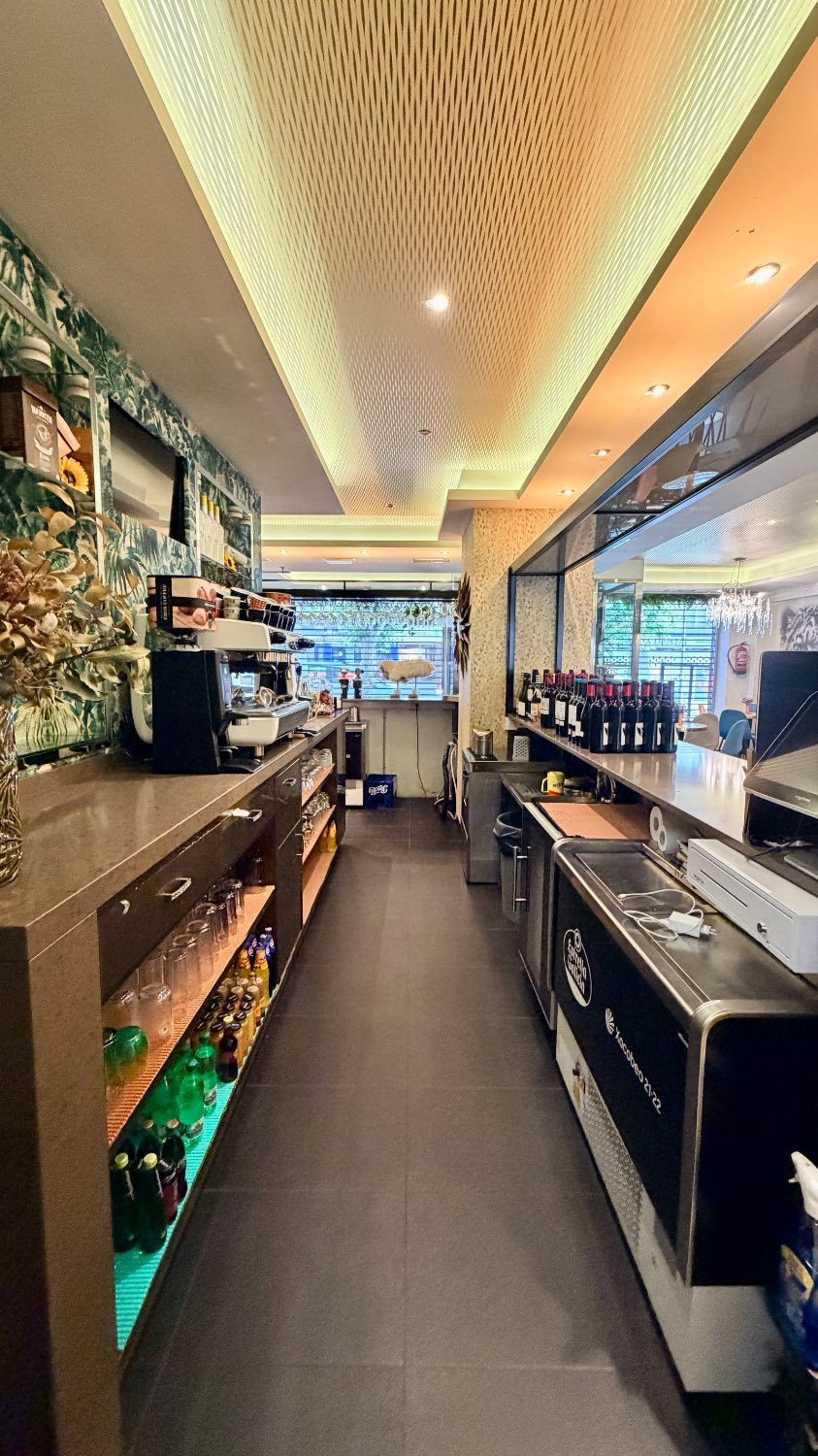 Espectacular cafetería en alquiler/venta