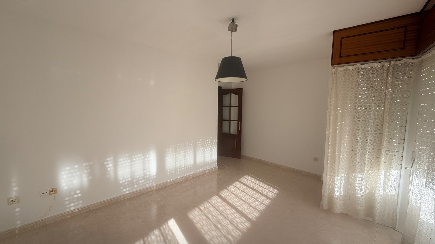 Precioso piso con plaza garaje y trastero