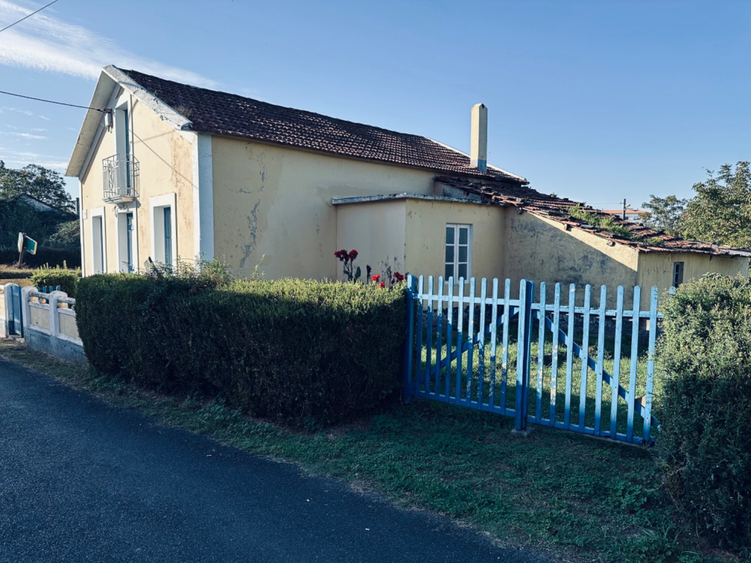 Vivienda independiente con parcela en Perlío.