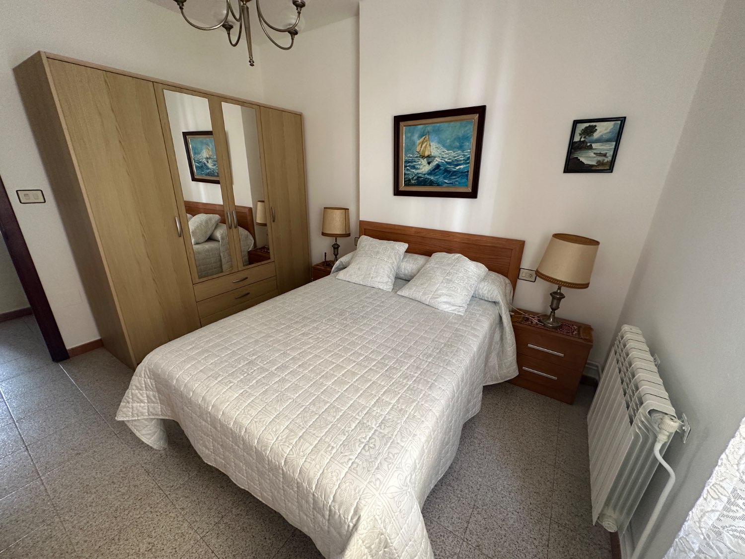 Casa completa en centro Ares ideal inversión.