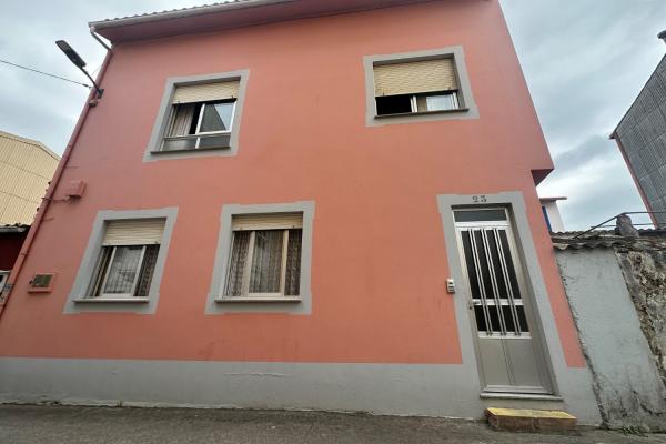 Casa en venta en Ares