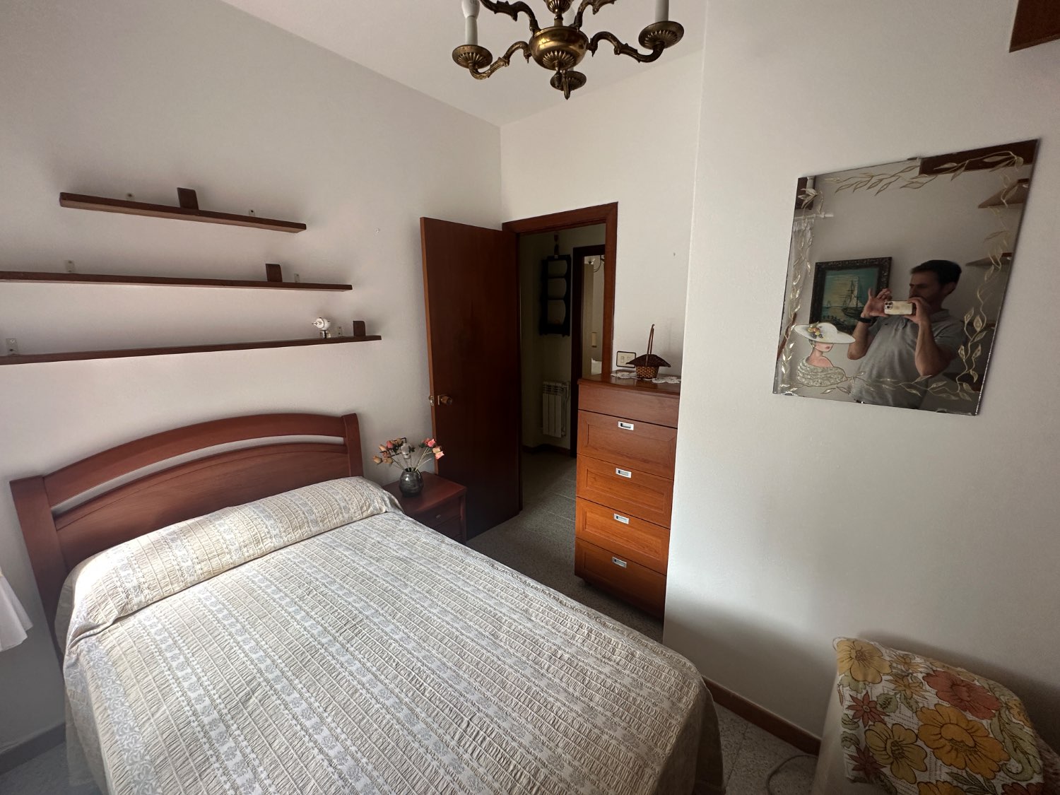 Casa completa en centro Ares ideal dos familias.