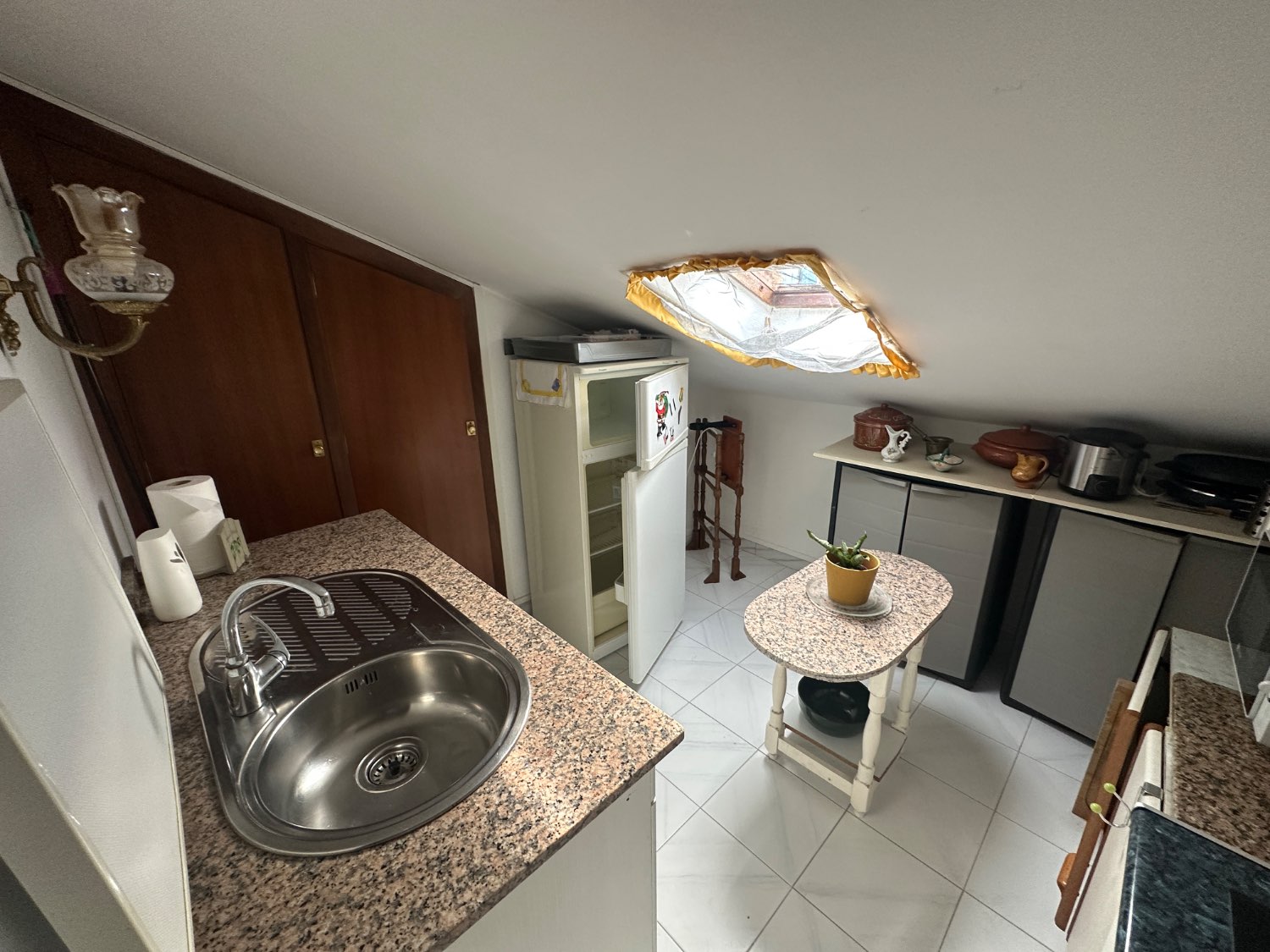 Casa completa en centro Ares ideal dos familias.