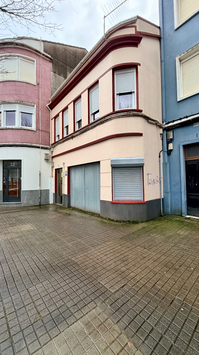 Gran oportunidad casa con terreno en Ferrol