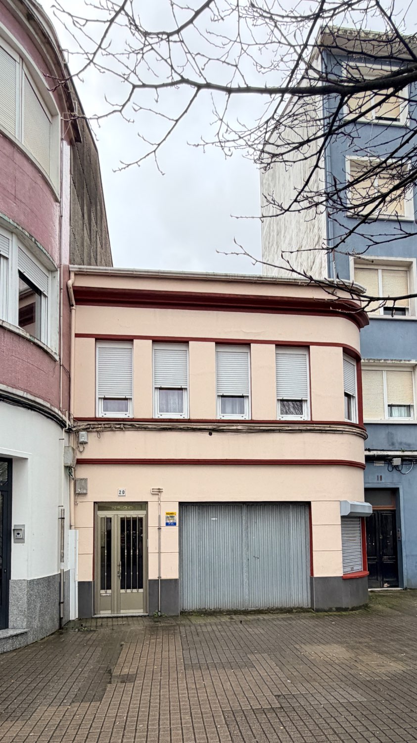 Gran oportunidad casa con terreno en Ferrol