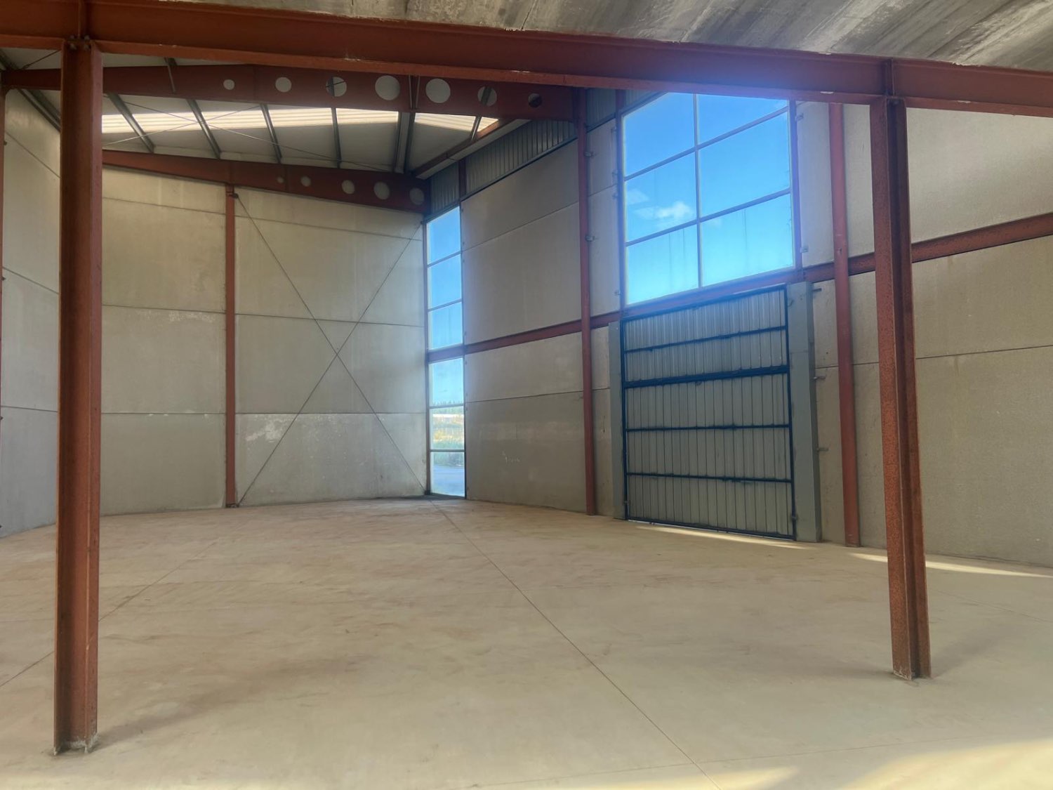 Nave a estrenar en Rio do Pozo