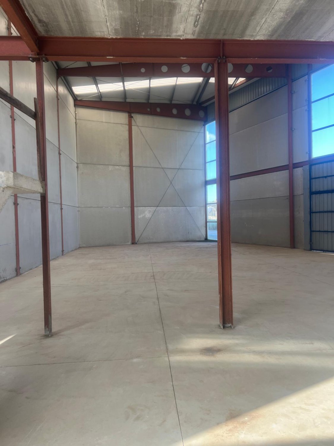 Nave a estrenar en Rio do Pozo