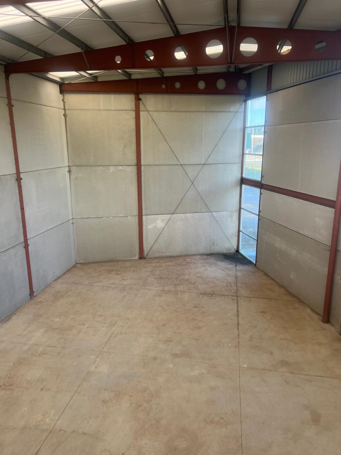 Nave a estrenar en Rio do Pozo