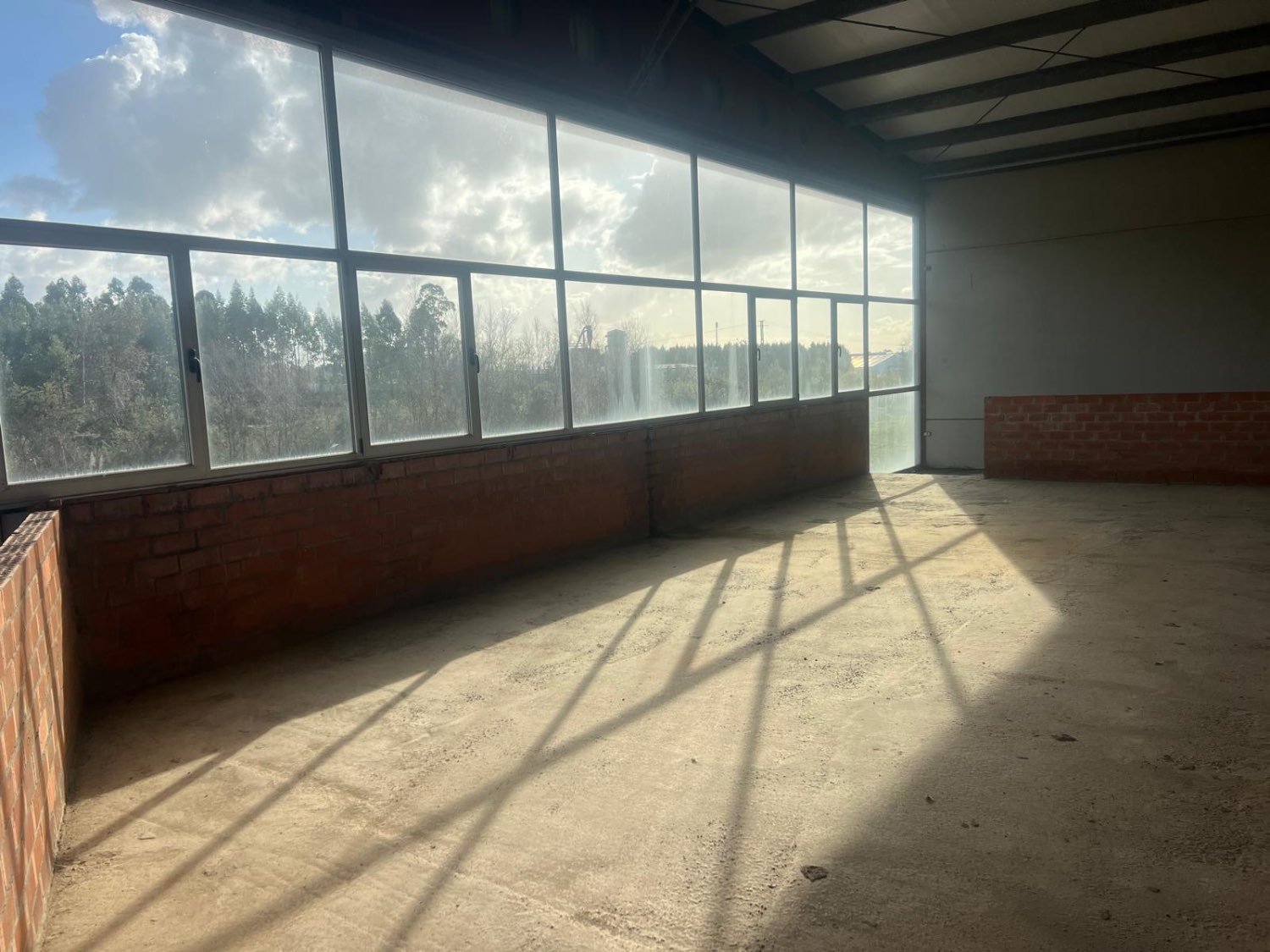 Nave a estrenar en Rio do Pozo