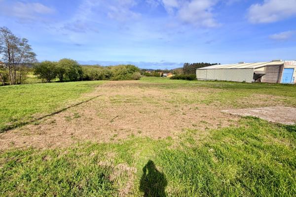 Tontti myynnissä Valdoviño