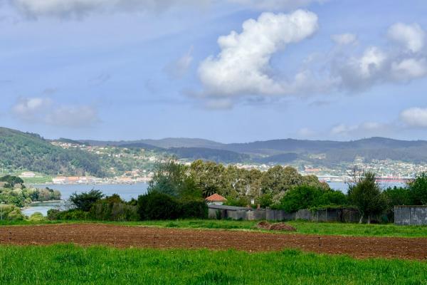 Parcela en venta en Mugardos