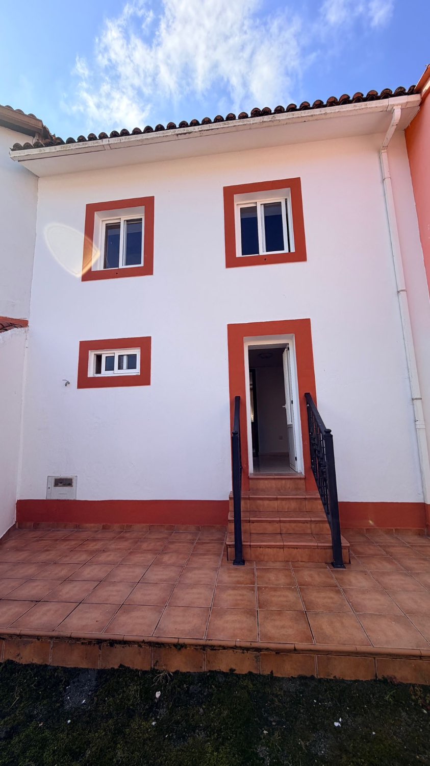 Preciosa casa lista para entrar.