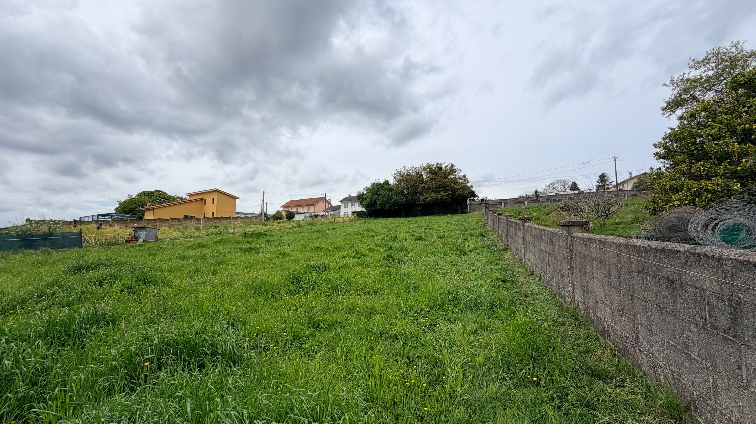 Se vende parcela para edificar de 1000m2