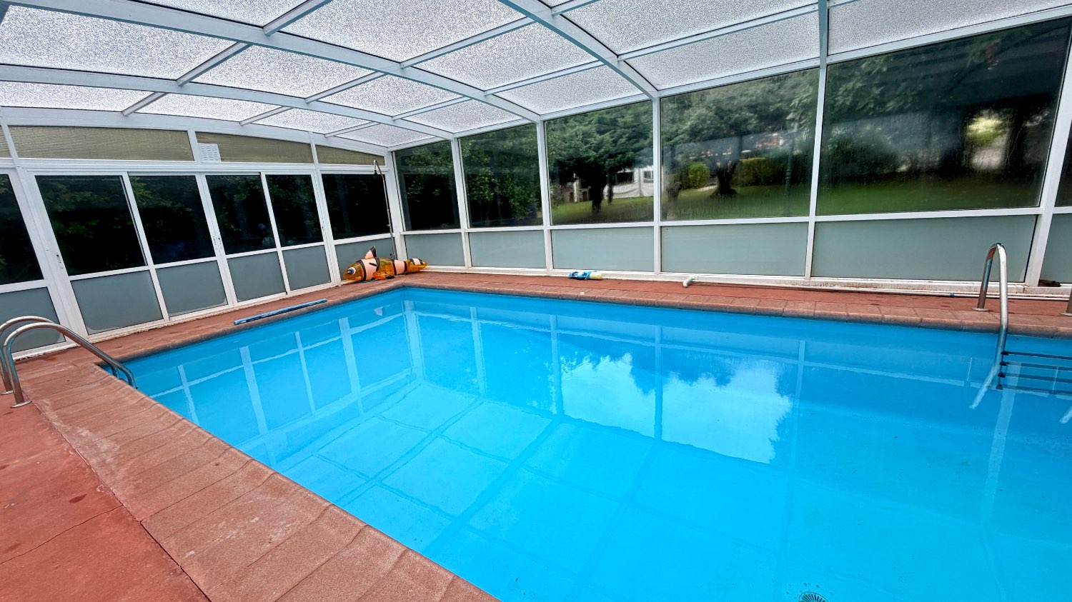 Espectacular Chalet con piscina